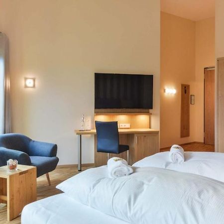 Hotel & Golfrestaurant Gut Wissmannshof Staufenberg  Exteriör bild