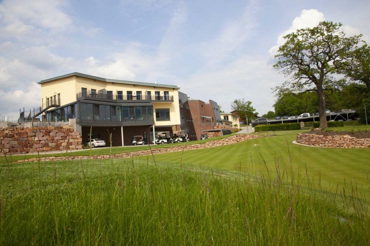 Hotel & Golfrestaurant Gut Wissmannshof Staufenberg  Exteriör bild