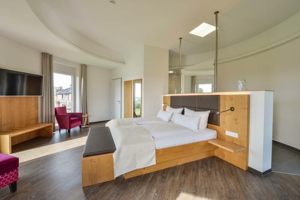 Hotel & Golfrestaurant Gut Wissmannshof Staufenberg  Exteriör bild