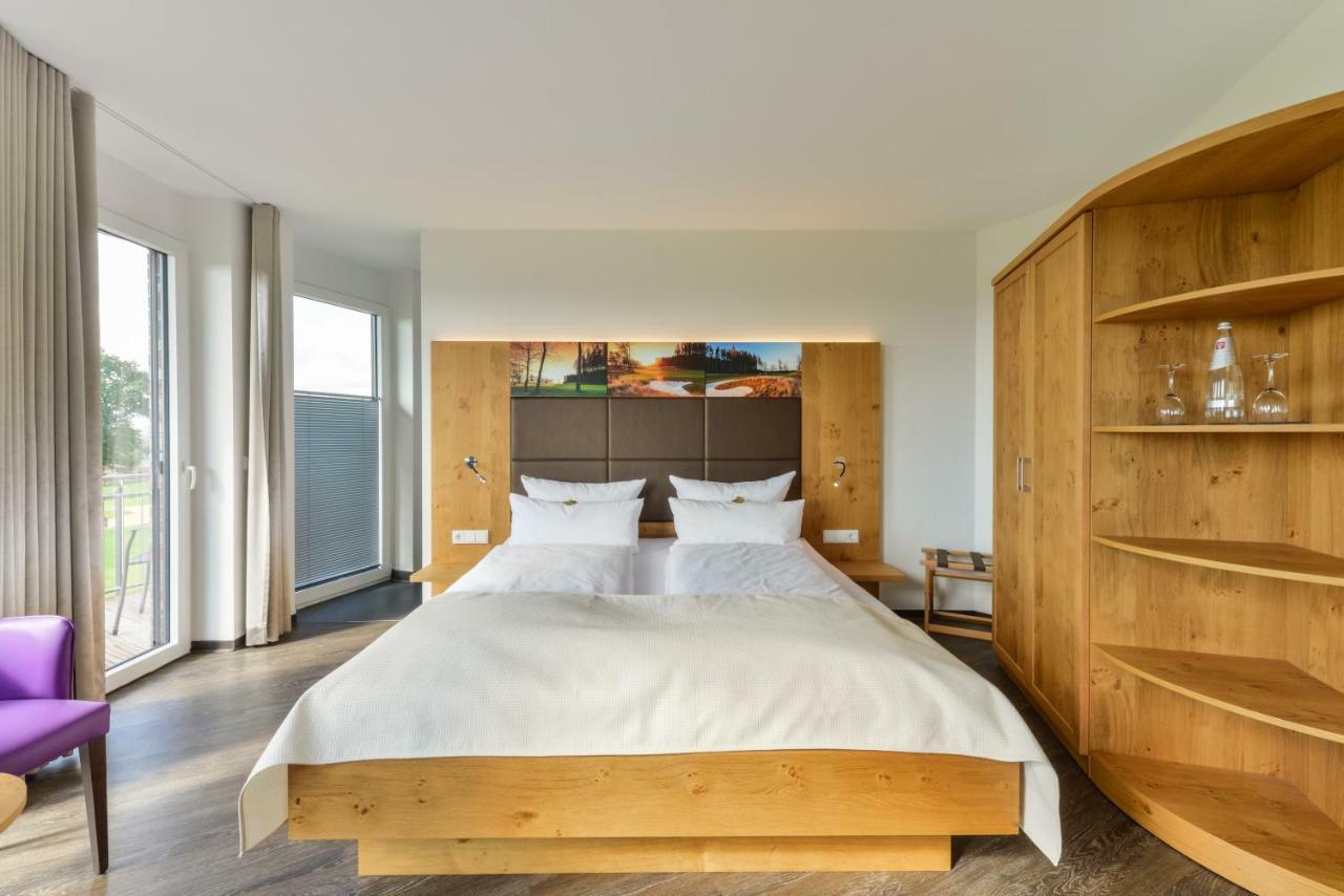 Hotel & Golfrestaurant Gut Wissmannshof Staufenberg  Exteriör bild