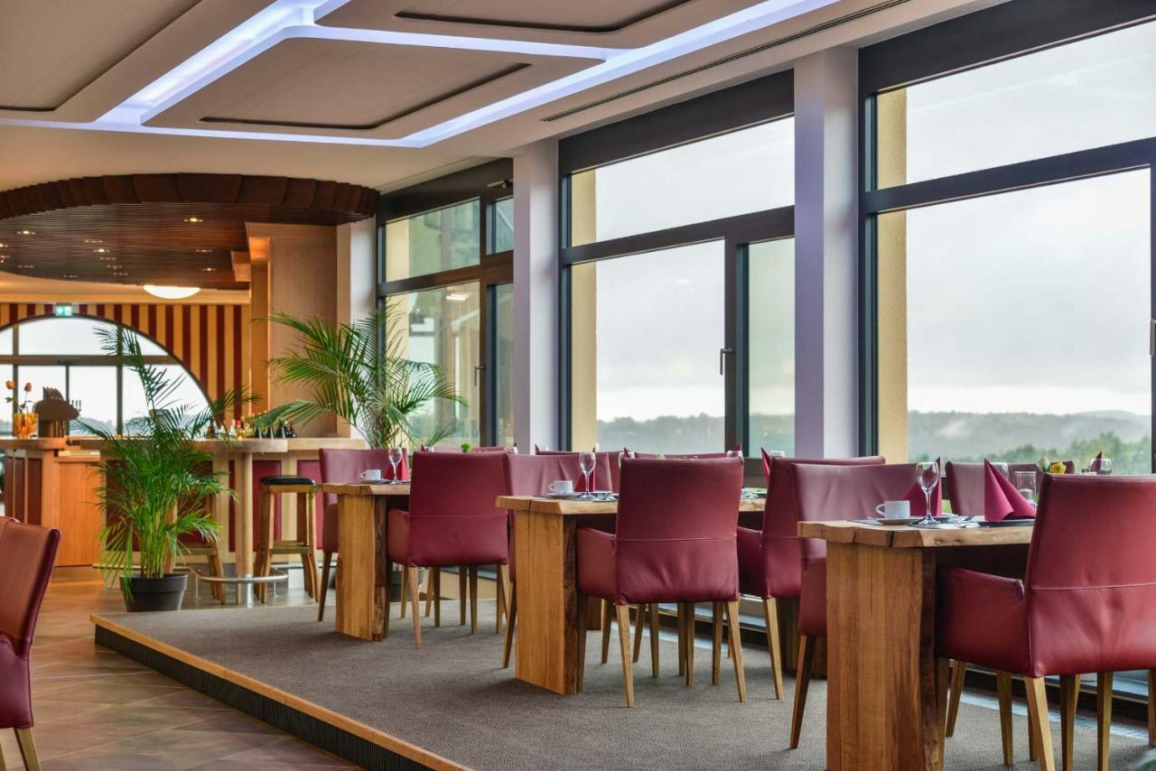Hotel & Golfrestaurant Gut Wissmannshof Staufenberg  Exteriör bild